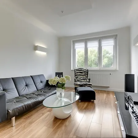 Pirate - Seaside Apartament *